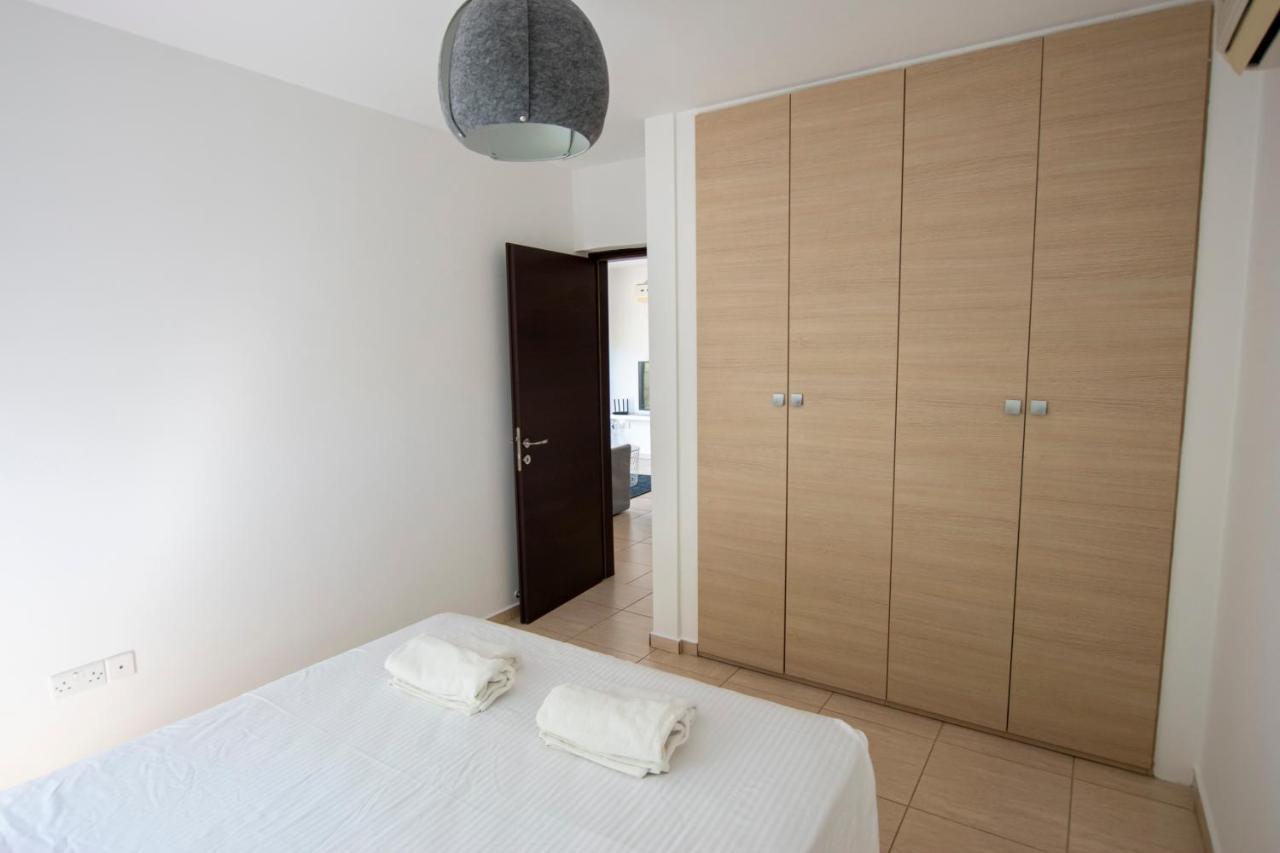 Glabur - The Master Atelier - City, Free Parking & Wifi, Welcomes You!!! דירה
