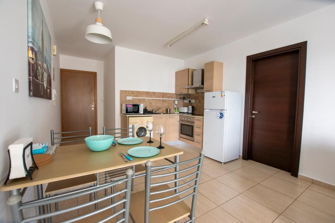 דירה Glabur - The Master Atelier - City, Free Parking & Wifi, Welcomes You!!! ניקוסיה